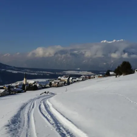 蒂罗尔阿尔卑霍夫公寓酒店 *