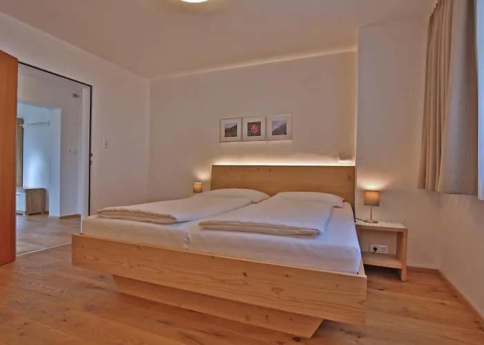 蒂罗尔阿尔卑霍夫公寓酒店 *