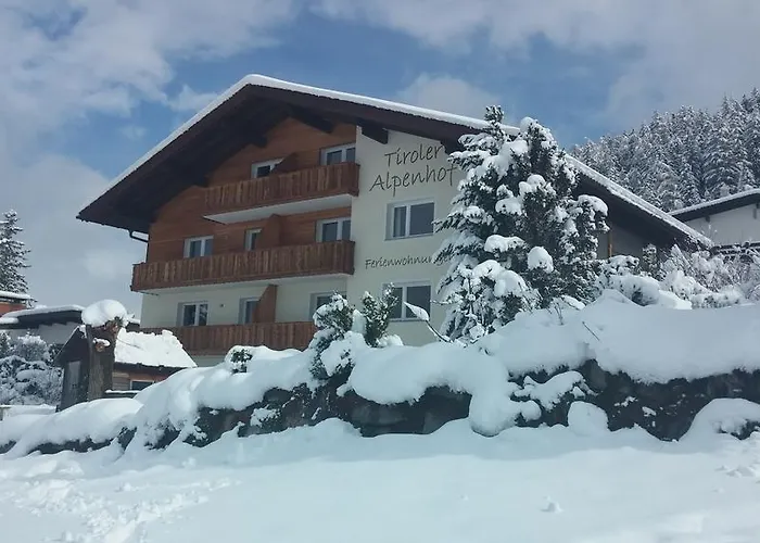 Tiroler Alpenhof Апартаменты Инсбрук