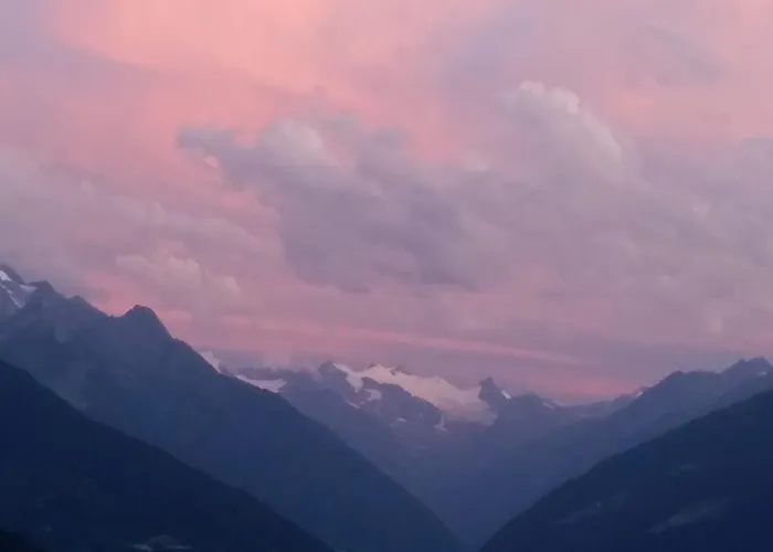 Tiroler Alpenhof Апартаменты *